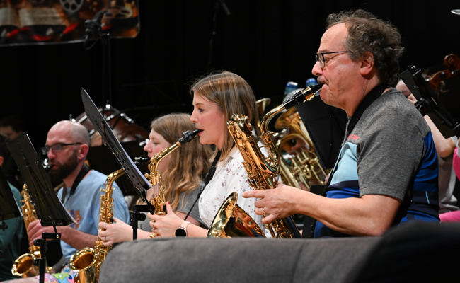 Der Musikverein Berneck unterhielt mit bekannten Melodien aus Film und Fernsehen