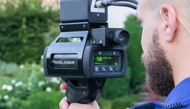 23-jähriger Töfffahrer rast durch das Dorf und wird geblitzt - der Führerschein ist weg 23-jähriger Töfffahrer rast durch das Dorf und wird geblitzt - der Führerschein ist weg