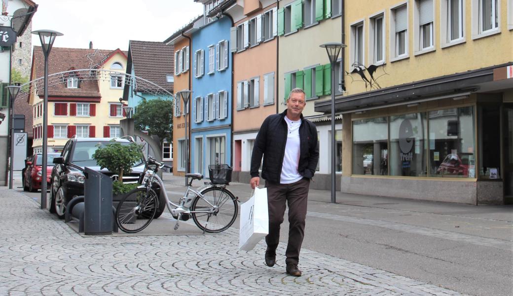 Dank bewährter Läden und neuer innovativer Geschäfte ist das Einkaufen in Rheinecks Altstadt beliebt und der Umsatz vieler Geschäfte entsprechend gut.