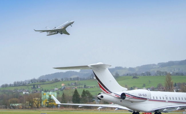 «Der Pilot hat das Abflugverfahren nicht studiert»: Kantonsrat spricht über den Beinaheunfall