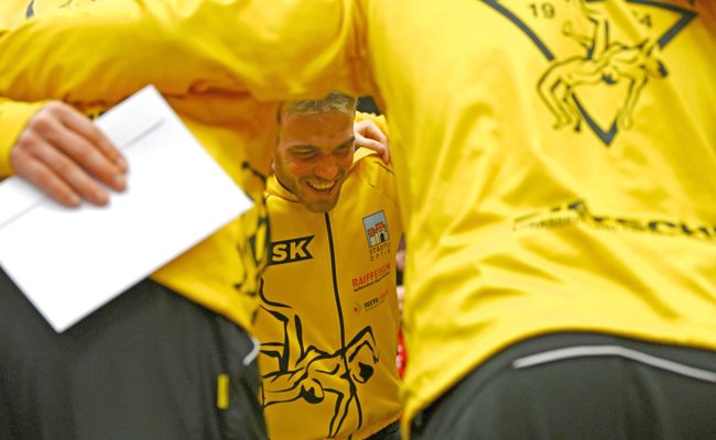 Ein Team, ein Ziel: Die RS Kriessern kämpft im Klosterdorf Einsiedeln ums Finalticket