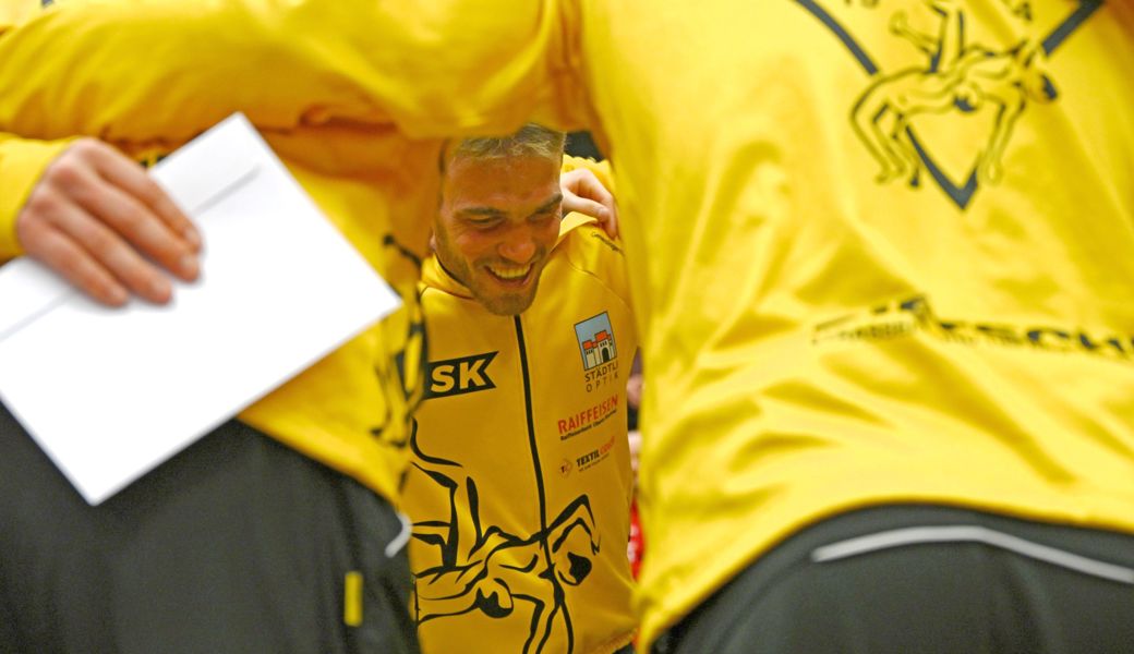 Ein Team, ein Ziel: Die RS Kriessern kämpft im Klosterdorf Einsiedeln ums Finalticket