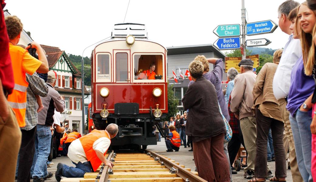 Am 10. August 2007 fuhren die Appenzeller Bahnen und der Verein AG2 den Triebwagen aus dem Jahr 1911 in einer spektakulären Aktion auf einem provisorisch verlegten Gleis in die Altstätter Marktgasse. 