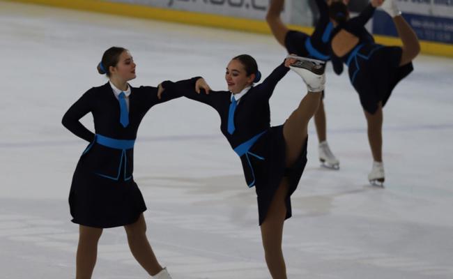 “Synchronized Skating“ für jedes Alter