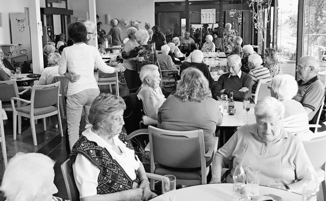 Frühlingsfest im Seniorenzentrum Verahus