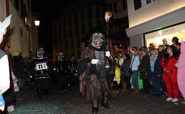 Der «Tschätteri» ist zurück: Das Städtli zelebriert mit viel Gugga-Musik und Konfetti seine Fasnacht