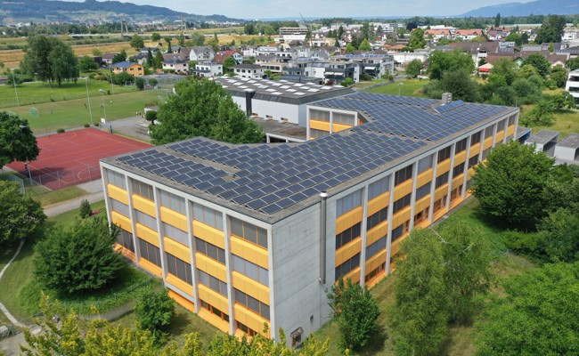 Photovoltaik auf dem Schulhausdach: 1'000’000 Kilowattstunden produziert