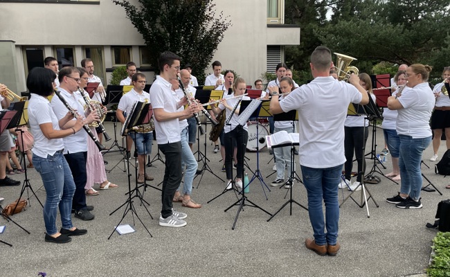 Gelungener Halbjahresabschluss der Stadtmusik