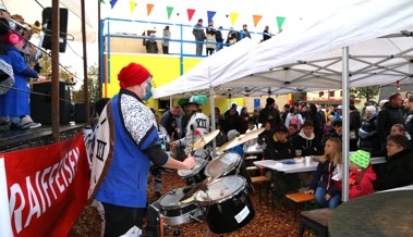 Krachende Böller und eine Wagentaufe läuteten die Fasnachtssaison ein