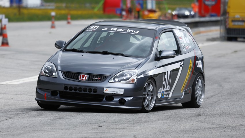 Davide Zürcher aus Thal «prügelte» seinen Honda Civic Type R trotz eines Torfehlers auf den zweiten Platz.