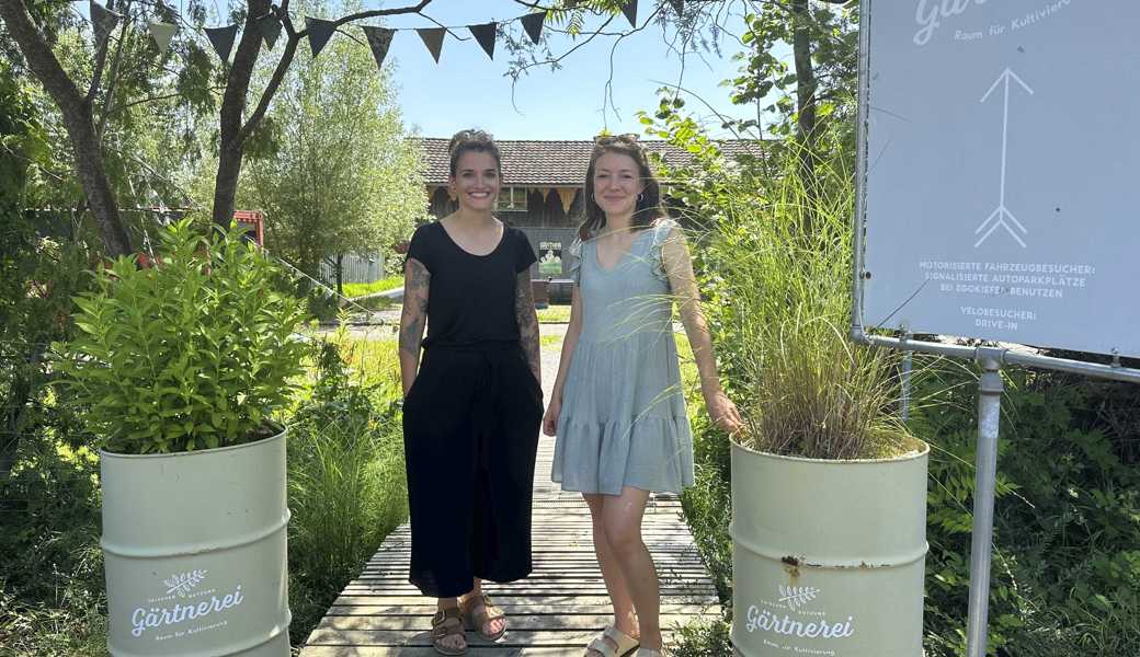 Sie wollten den Eingang zur Zwischennutzung immer einladend und offen halten: Astrid Dörig (links) und Fiona Tobler.