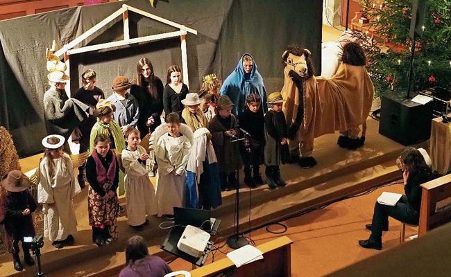 Kinder führen Weihnachtsmusical «So ein Kamel» auf