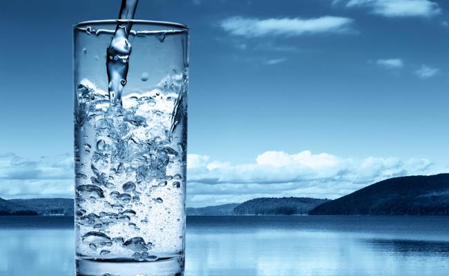 Seitenblick: Zwei Franken fürs Wasser