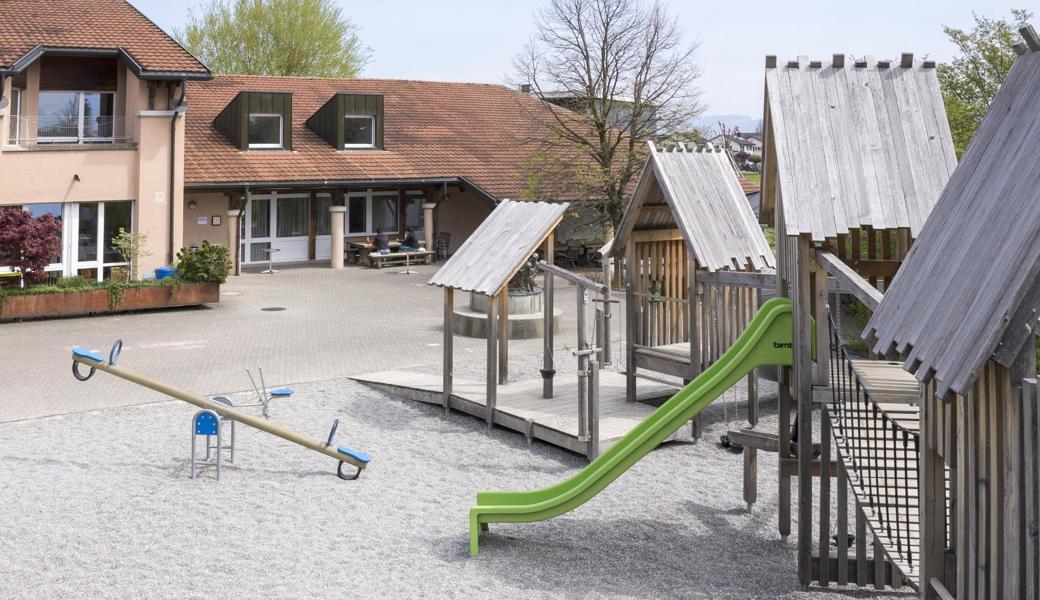 Auf diesem Bild schaut’s zwar menschenleer aus. Tatsächlich hat die Heilpädagogische Schule in Heerbrugg aber zu wenig Platz für alle Schülerinnen und Schüler, die sie aufnehmen soll.