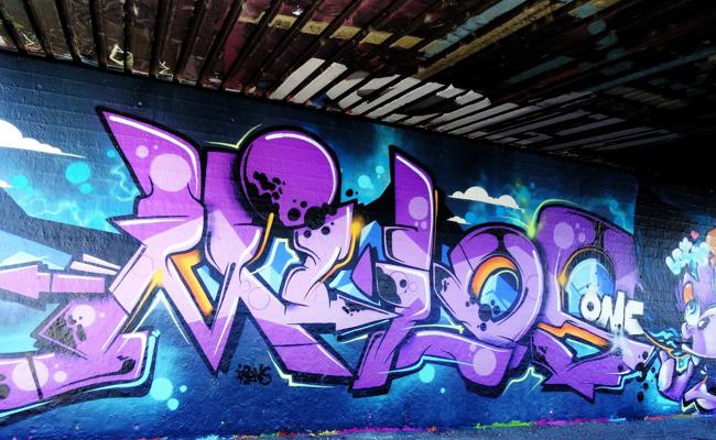 Graffitis zeichnen und sprayen