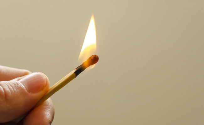 Ehepaar wegen Brandstiftung angeklagt: Richtergremium fällt Urteil nach langer Beratung