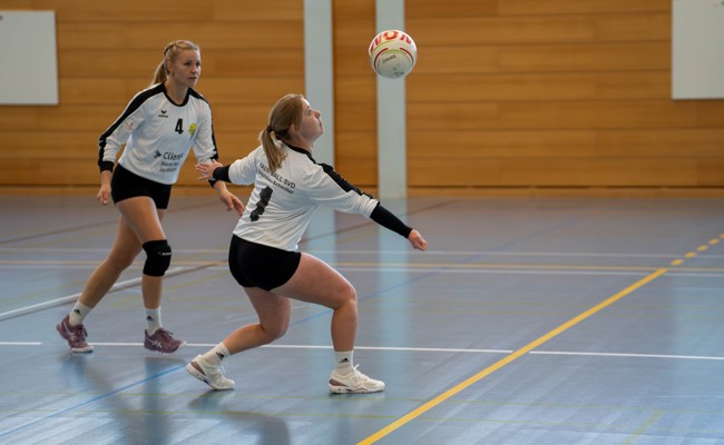 Diepoldsauerinnen starten mit zwei Siegen ohne Satzverlust und einer Steigerung im zweiten Spiel