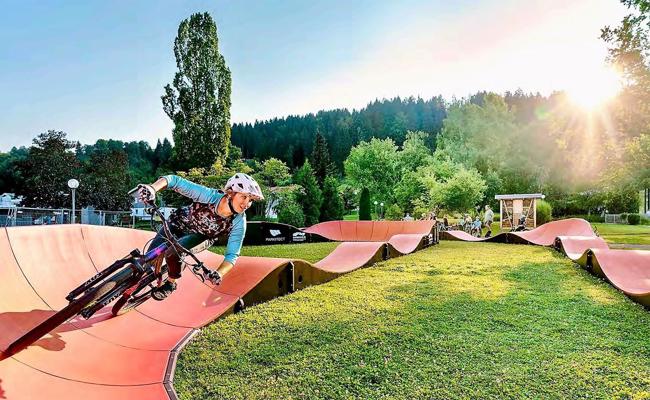 Ein Pumptrack auf  Zeit