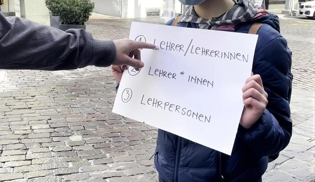Vor allem junge Menschen haben sich bereits an die zusätzliche, weibliche Schreibweise gewöhnt. Auch das Sternchen wird immer öfter angewendet.