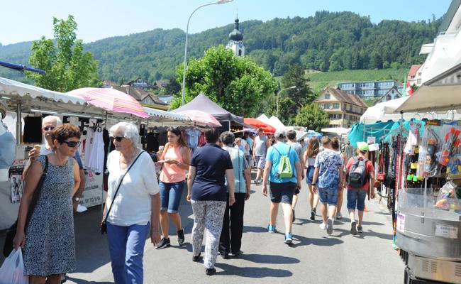 Balgach: Vielen war es zu warm für einen Kilbi-Bummel