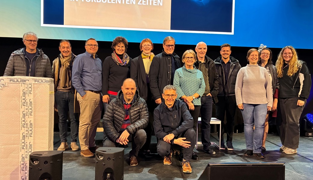 Fühlten sich auf der WIFO-Bühne wohl: Die Mitglieder des Rheintaler Marketingclubs.