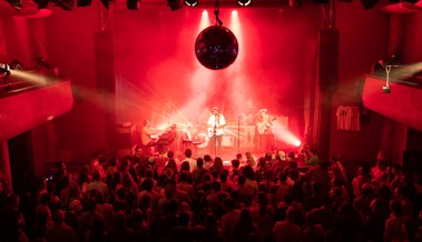 Von der Stube auf die Bühne: Diese Band eröffnet das OASG