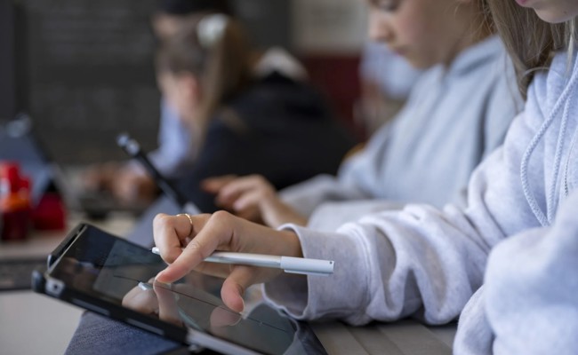 Aus Gesundheitsgründen: Elternrat will WLAN in Schulhäusern abschalten