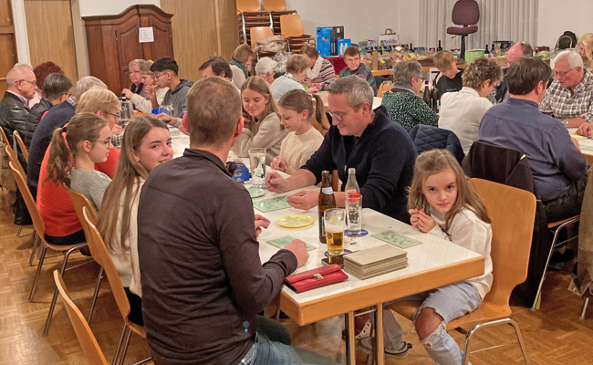 Die Ortspartei Die Mitte lud zum öffentlichen Lottomatch ein