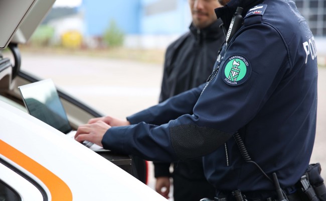 Vier fahrunfähige Autofahrer im Rheintal bei Verkehrskontrollen erwischt – zwei ohne Fahrausweis