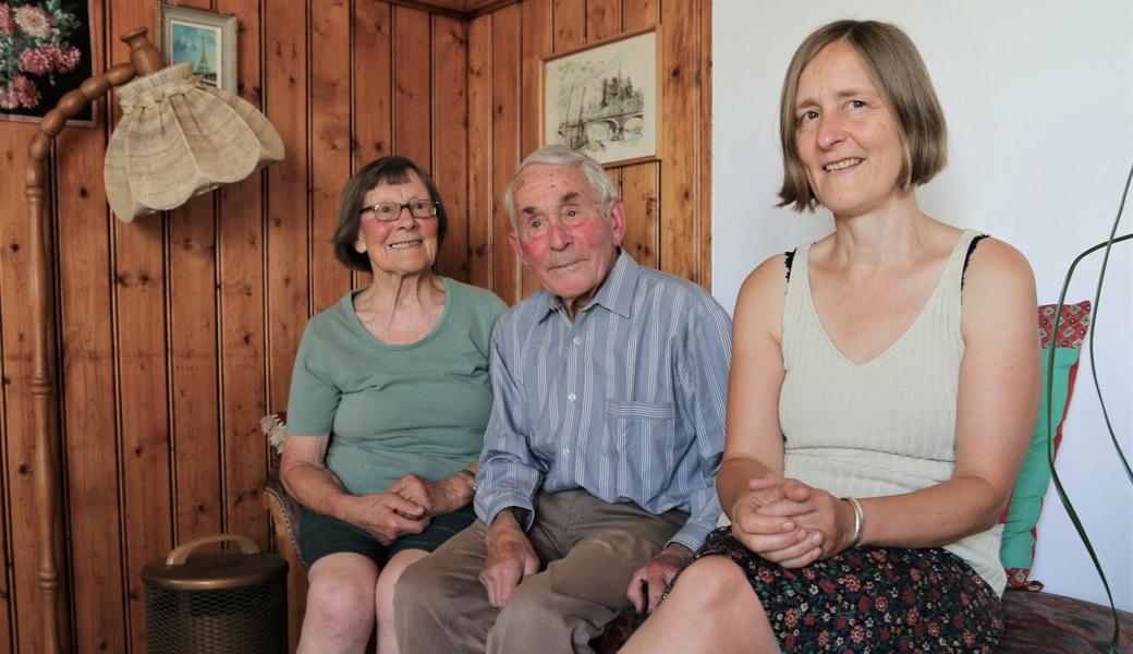 Die Eltern Annemarie und Hugo Weder mit Tochter Maja Weder.