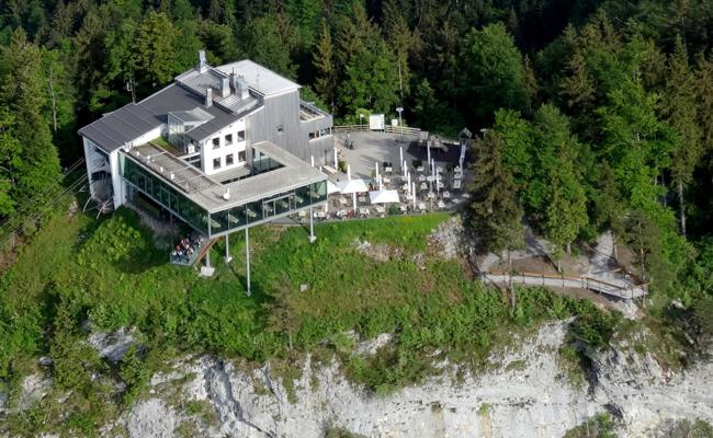 Karren: Neuer Aussichtspunkt mit Fernrohr