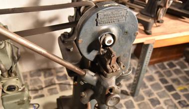 Mausgraue Maschine wird zum Star
