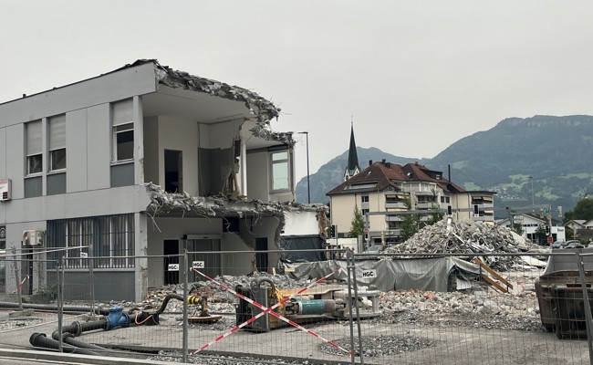 Die ehemalige Post ist weg, sie hat der Zentrumsentwicklung Platz gemacht