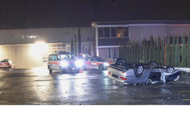 Vor Polizei geflüchtet und verunfallt