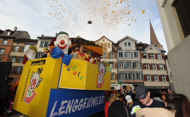 Ausnahmezustand Fasnacht: Alkohol mitten unter Minderjährigen