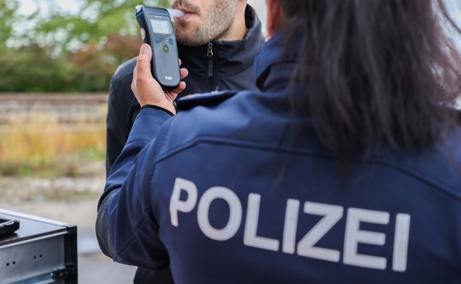 Die Polizei hielt übers Wochenende elf Fahrunfähige an - drei der Männer erwischte es in unserer Region