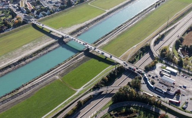 Die Rheinbrücke Au - Lustenau wird jetzt mittels Sensoren überwacht