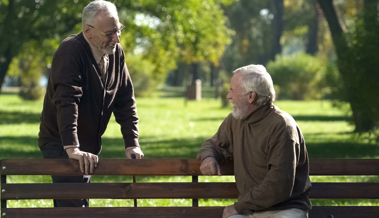 Gemeinschaft vermag es, einsame Menschen zu stärken – Wege aus dem Alleinsein