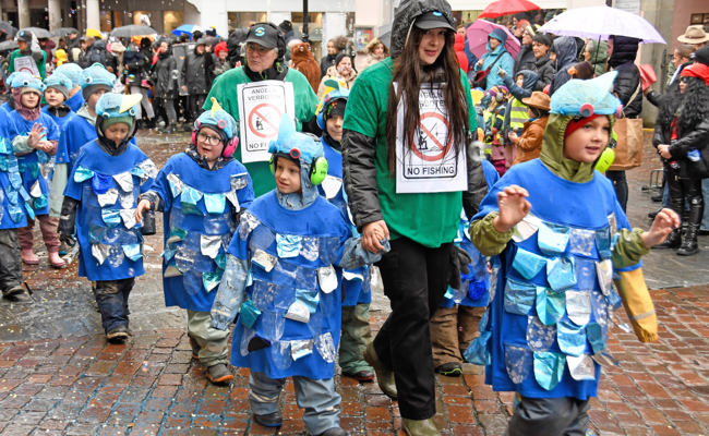 Schmudo im Städtli: Die Kinder waren munter wie die Fische im Wasser