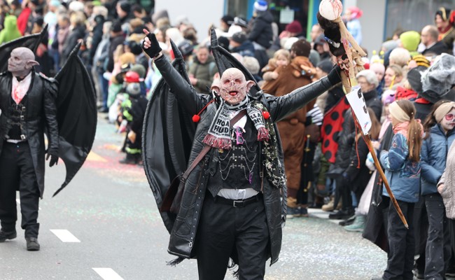Fasnachtsumzug: In Rhynegg war buchstäblich der Teufel los