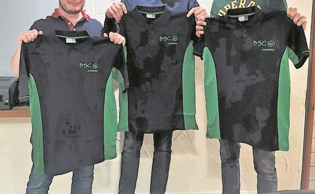 BSC Eichenwies hat neue Poloshirts