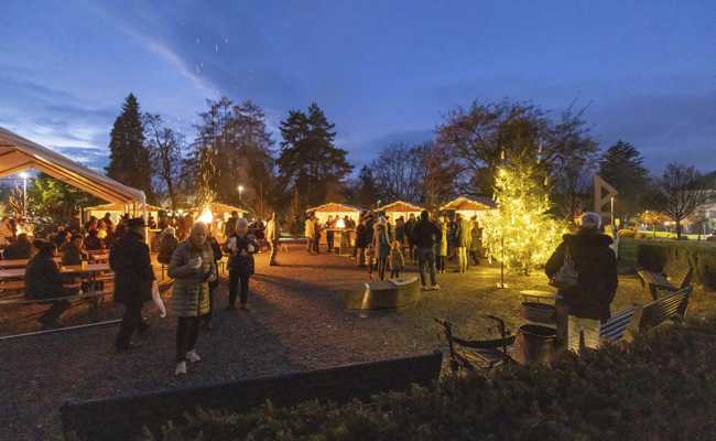 Adventzauber zum Klausauszug: Pfarreirat organisiert Adventsmarkt