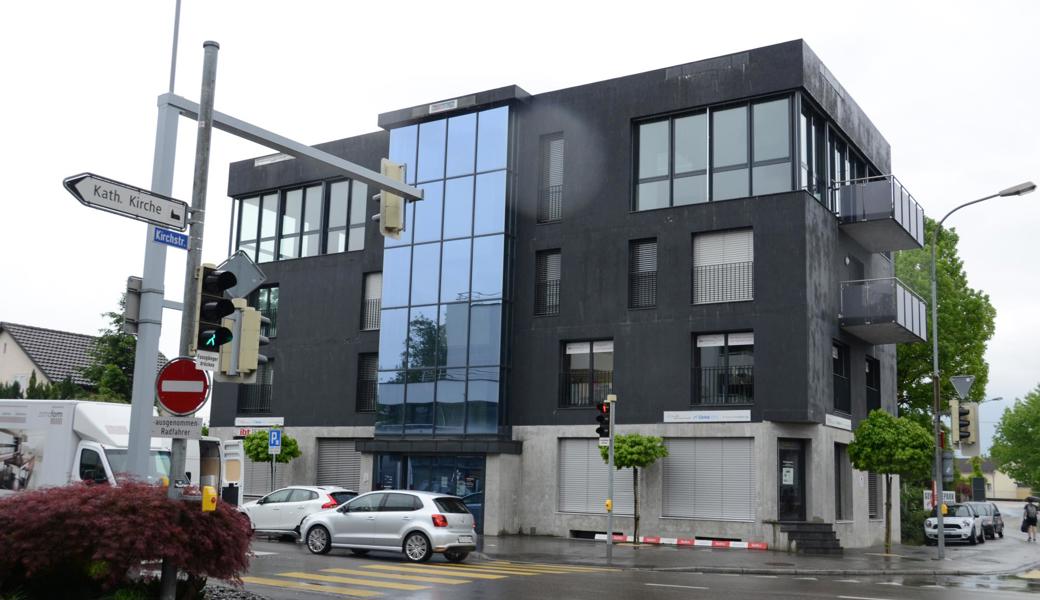 Das markante Gebäude an der Auerstrasse 4 stand kurz vor der Versteigerung.