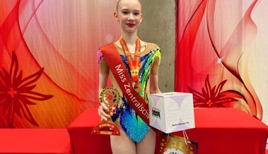 Leni Leufen gewinnt an internationalem Wettkampf in Zug drei Goldmedaillen
