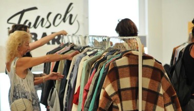 Von dir zu mir: Kleider tauschen statt kaufen