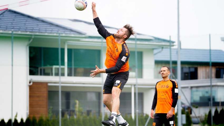 Bei Faustball Widnau gibt Angreifer Jan Meier (links) nach drei Jahren sein Comeback auf höchstem Niveau. Bei Faustball Widnau gibt Angreifer Jan Meier (links) nach drei Jahren sein Comeback auf höchstem Niveau.