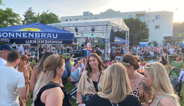 Roy und Leandro Raunjak verbreiten am Stangenfäscht Festivalstimmung