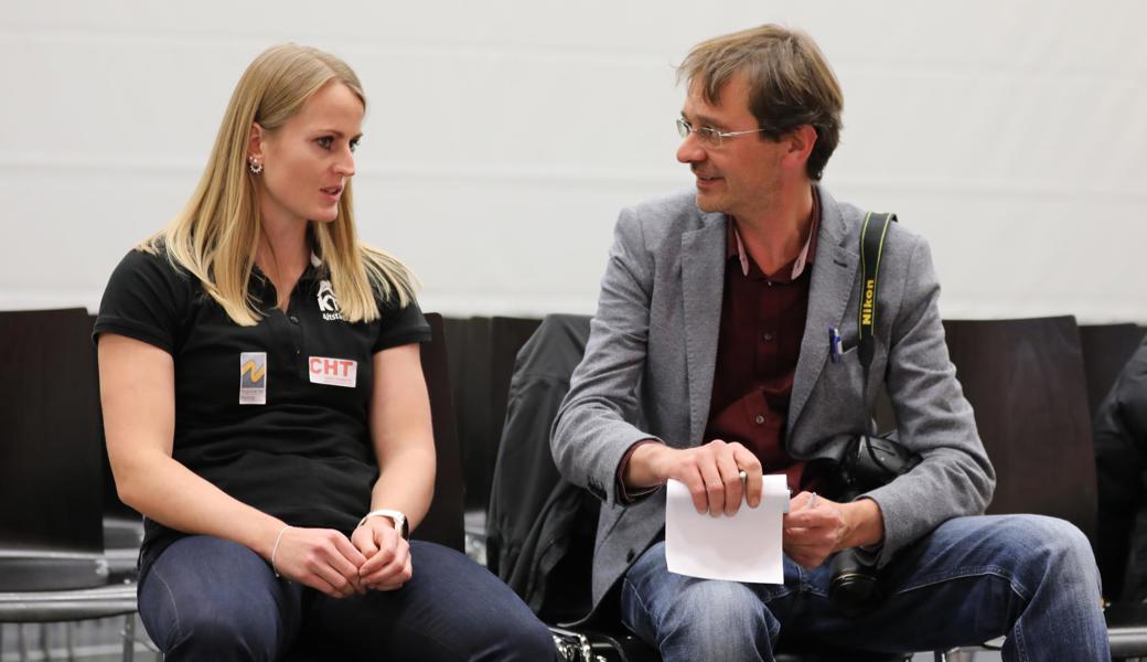 Lea Herrsche, die Rheintaler Sportlerin des Jahres 2018, im Gespräch mit Sportredaktor Yves Solenthaler.