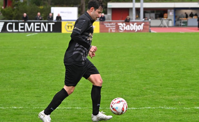 Zwei Tore in einer Minute entscheiden das Spiel auf der Gesa