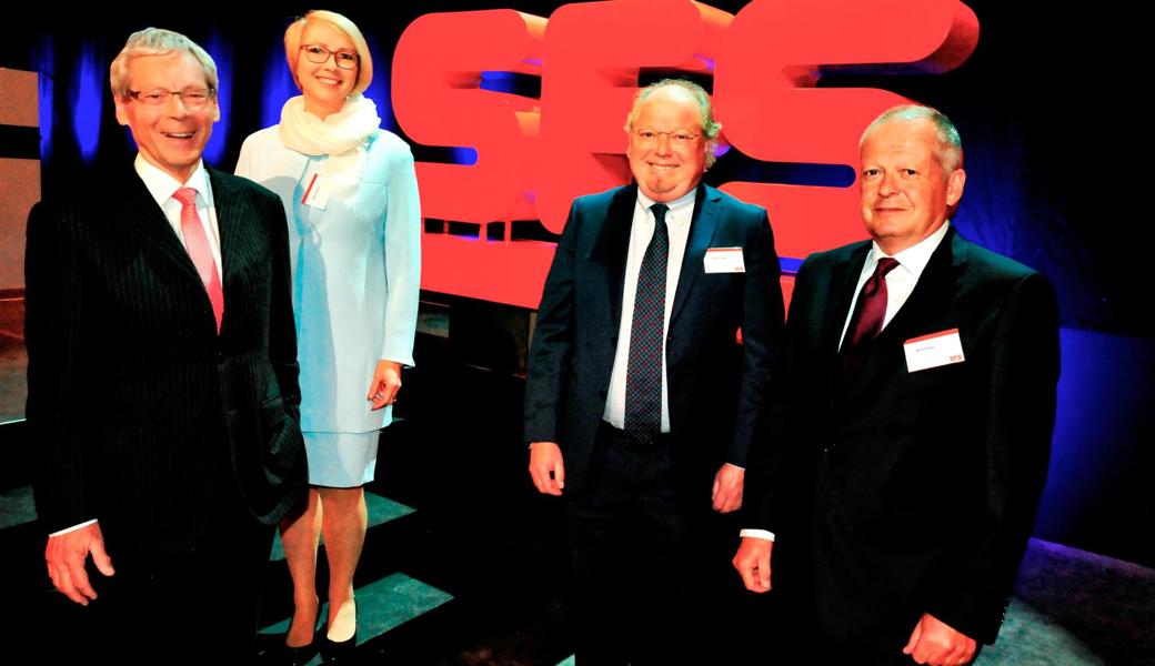 Das Bild stammt von der SFS-GV des letzten Jahres in der Aegetenhalle in Widnau. Von links: Karl Stadler, seine Tochter Bettina Stadler, Ruedi Huber und Nick Huber.